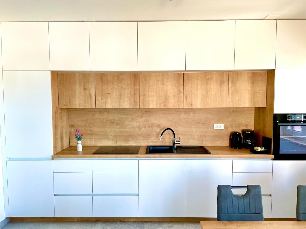 Sea Bay View Apartment - Appartement Avec Piscine Et Magnifique Vue Sur Mer 圣菲利普雅科夫 外观 照片